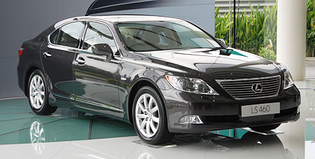 Lexus LS 460