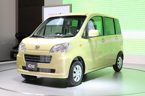 Daihatsu Tanto Exe Concept live in Tokyo - malaysia automotive, car accessories, car brand and car models, malaysia car racing, malaysia f1, malaysia car classified